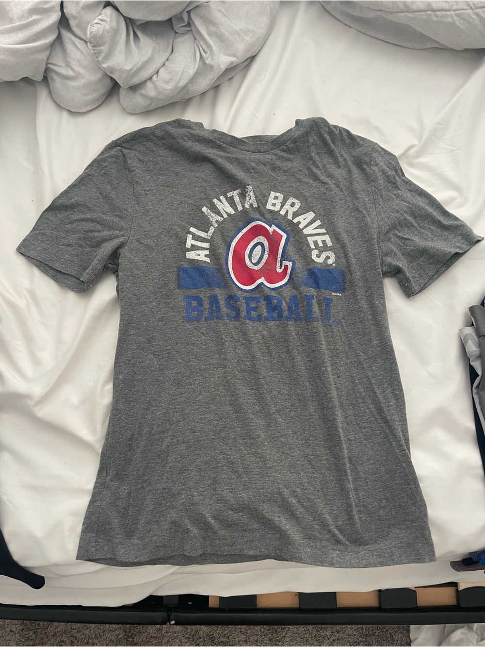 Men’s Atlanta Braves Gray Baseball T-Shirt